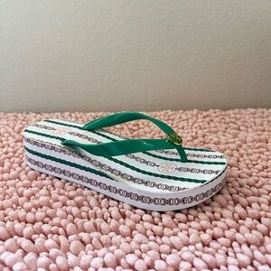 Tory Burch wedge flip-flops, Green rope and chain prints, Size 6
